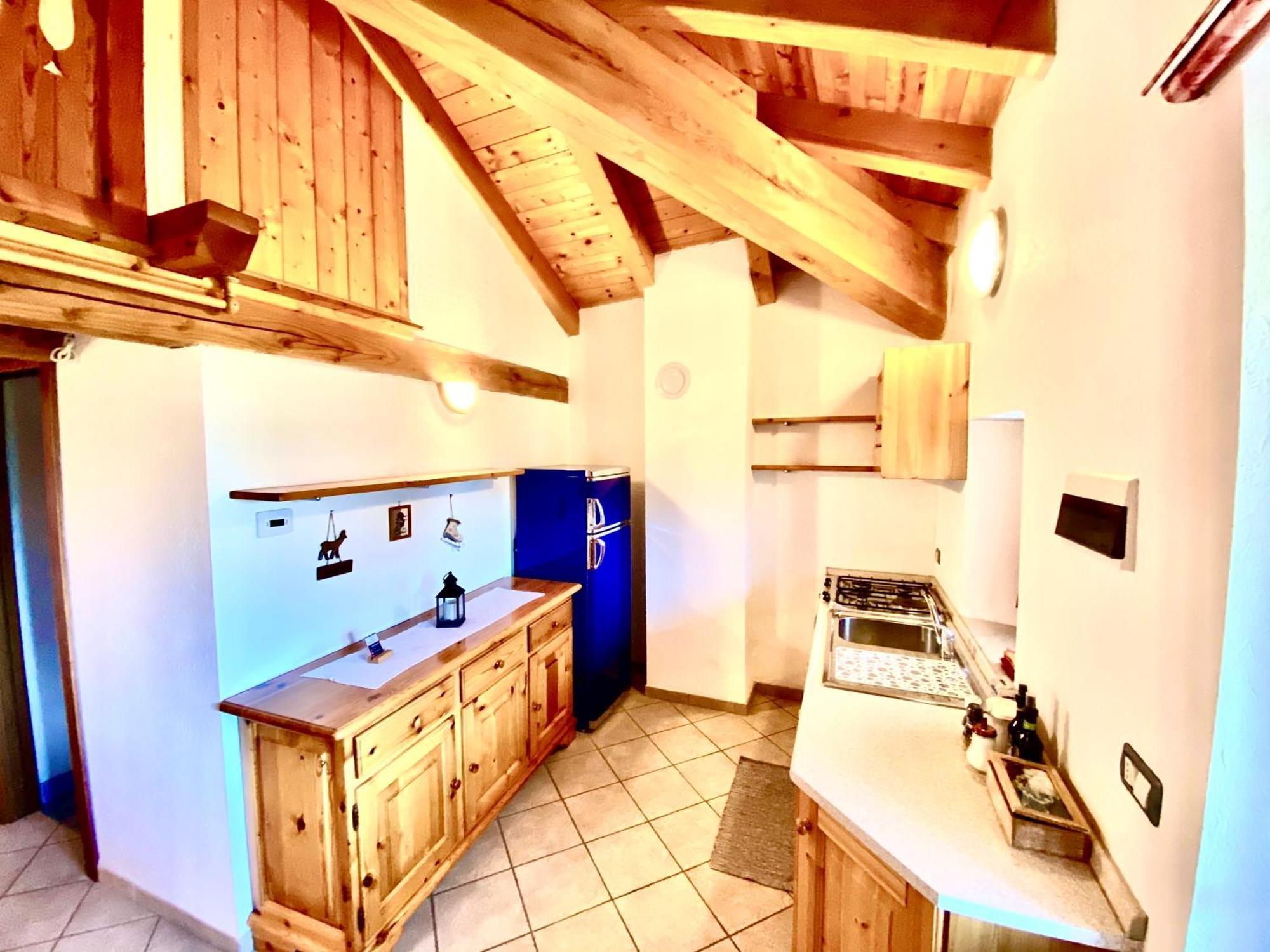 Attico Panoramico Con Soppalco Appartement Gignod Buitenkant foto